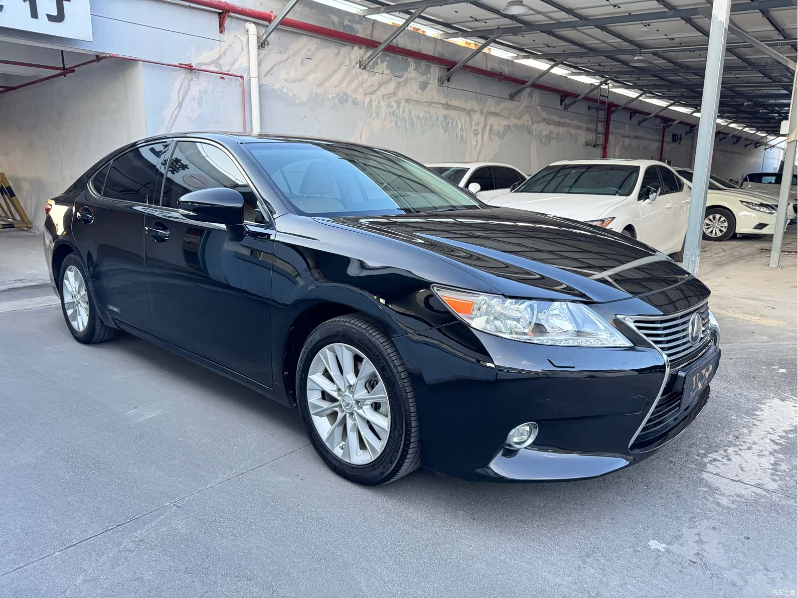 Lexus ES, 2015 3