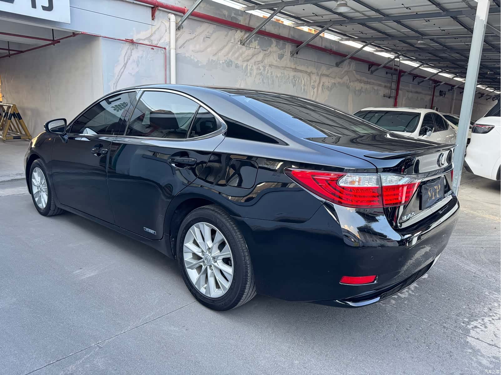 Lexus ES, 2015 19