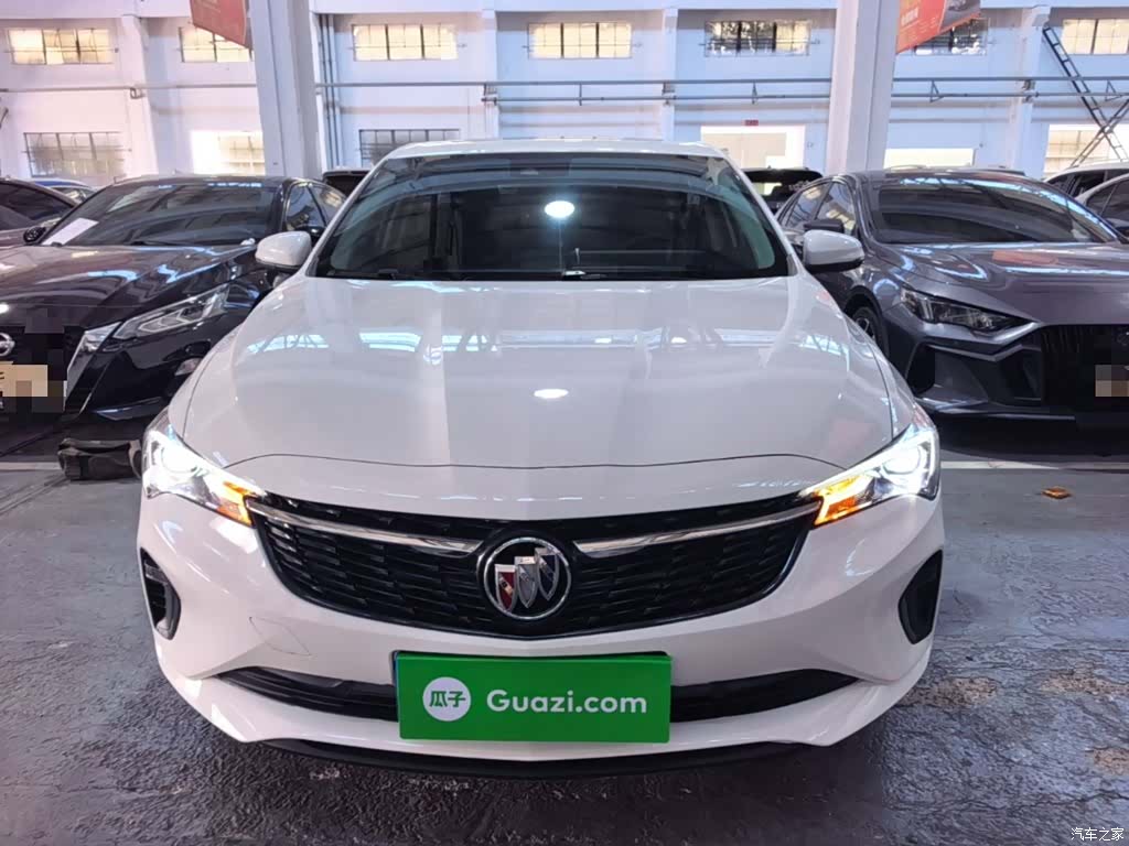 Buick Verano, 2022 3
