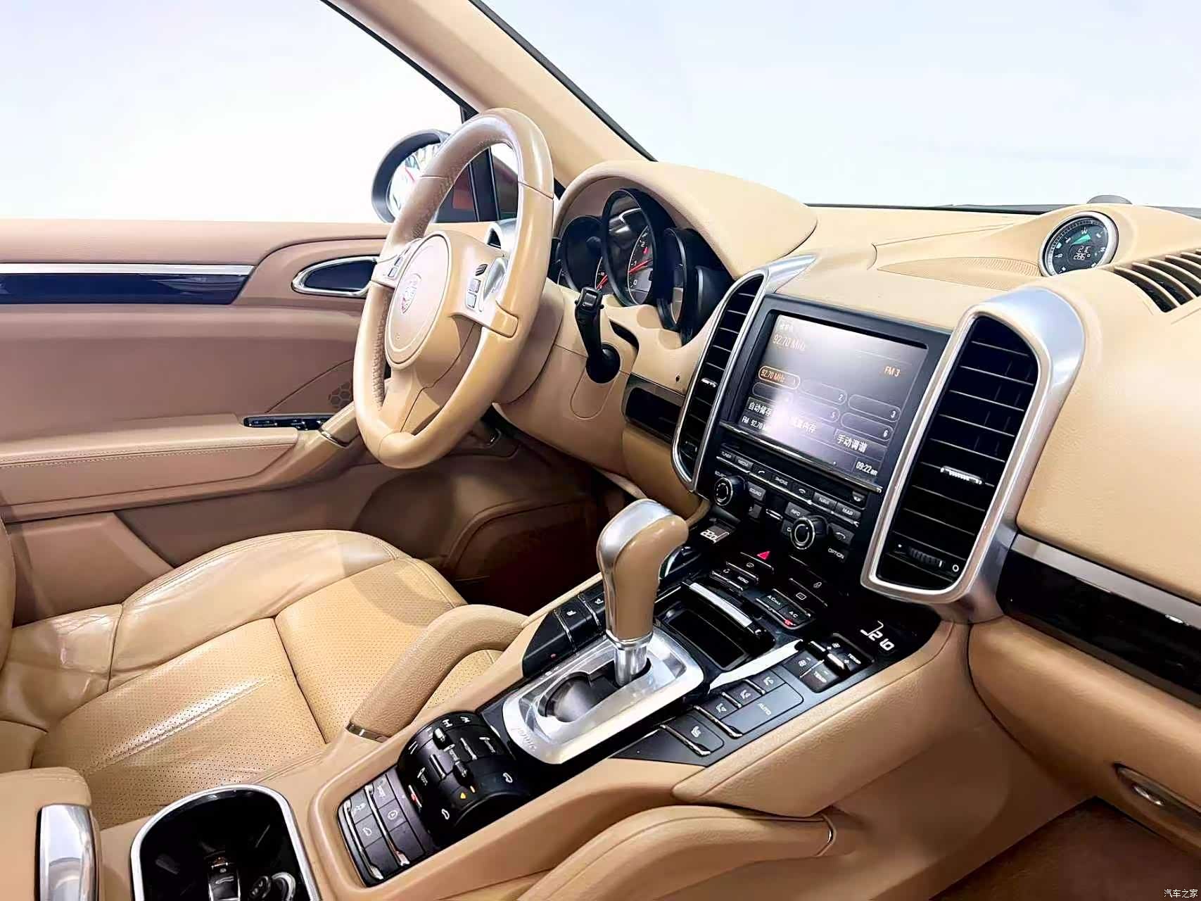 Porsche Cayenne, 2012 11
