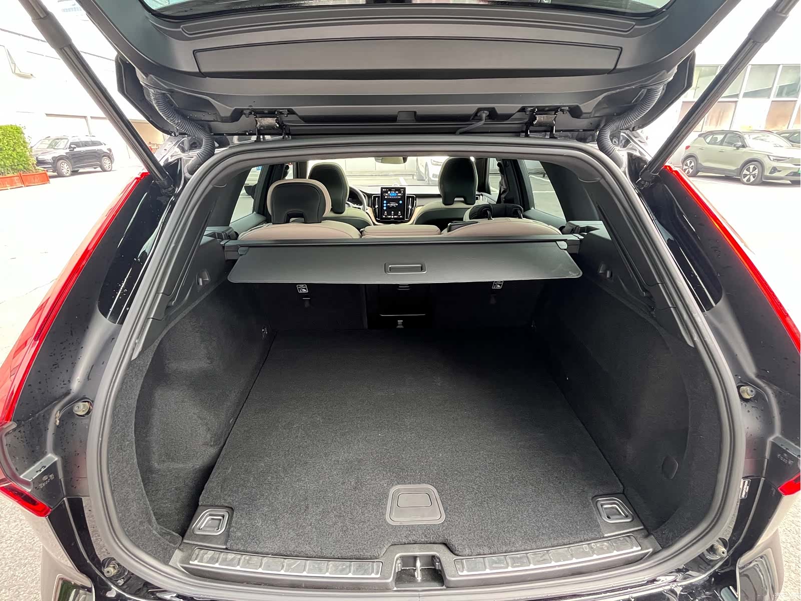Volvo XC60, 2025 9