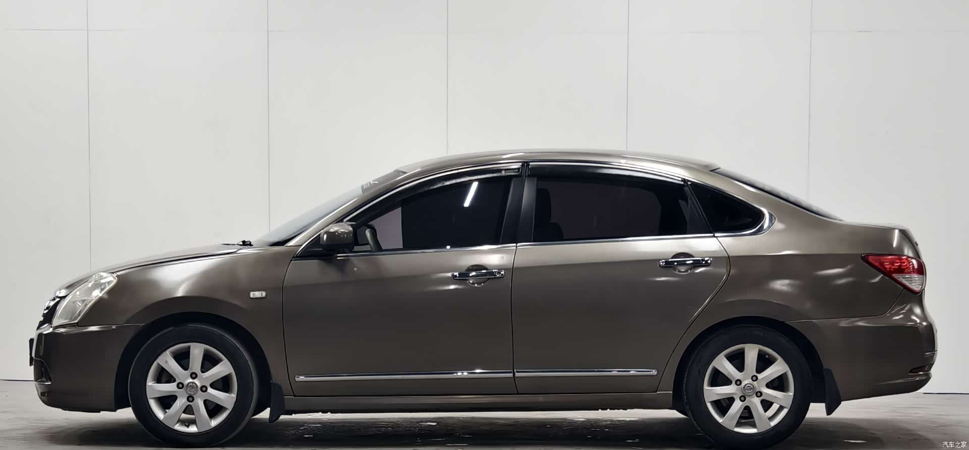 Nissan Sylphy, 2011 10