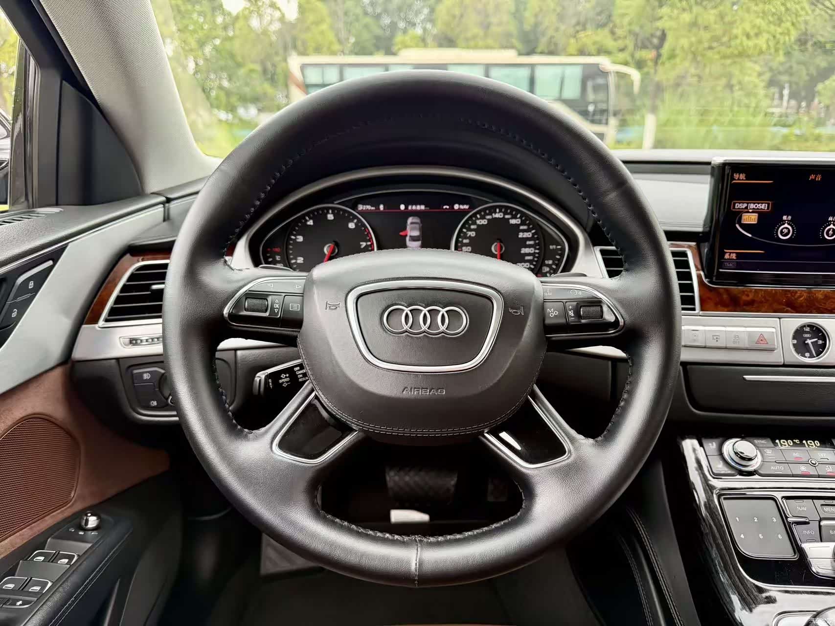 Audi A8L, 2013 11