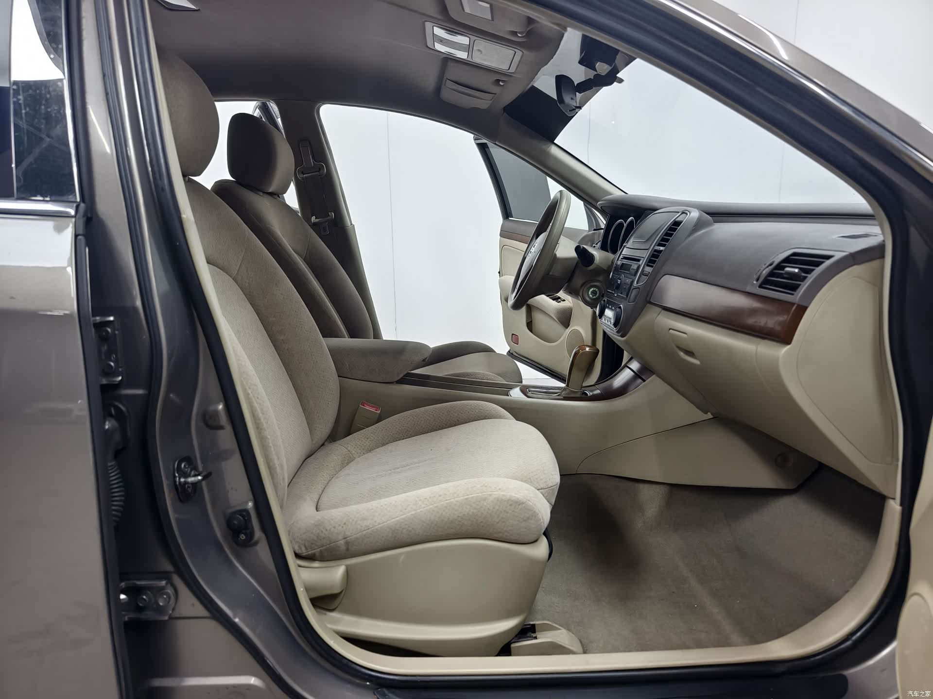 Nissan Sylphy, 2011 11