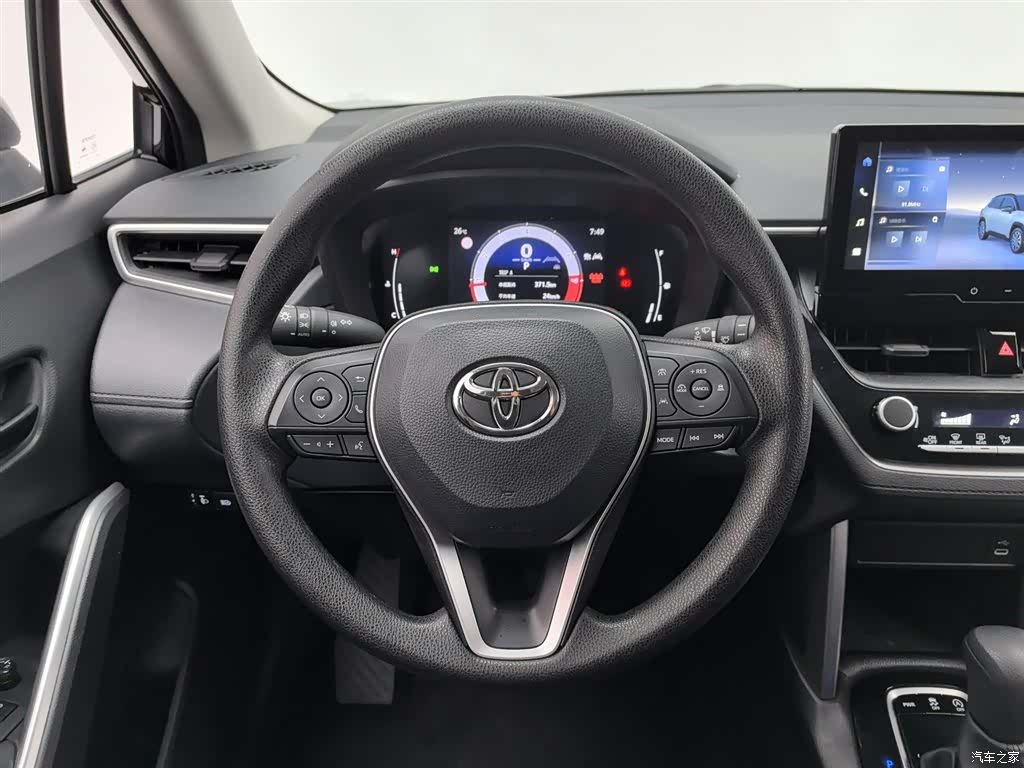 Toyota Frontlander, 2024 11