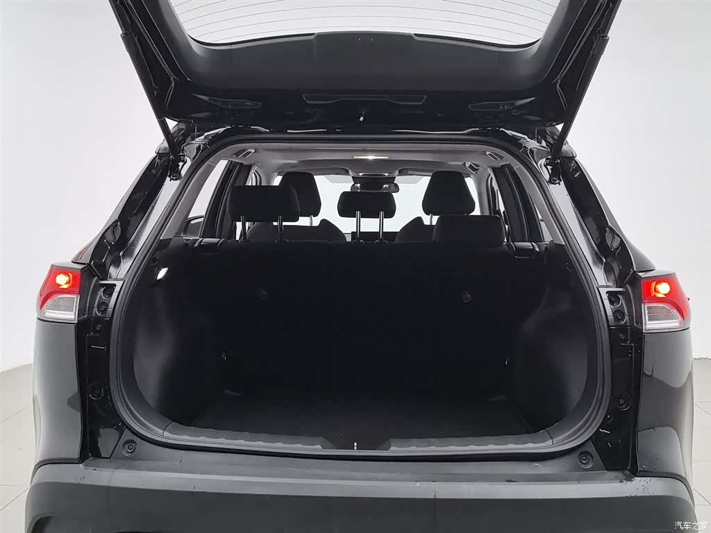 Toyota Frontlander, 2024 16