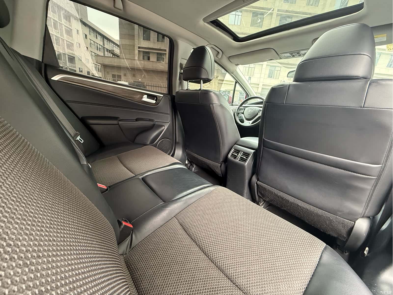 Honda Jade, 2018 9