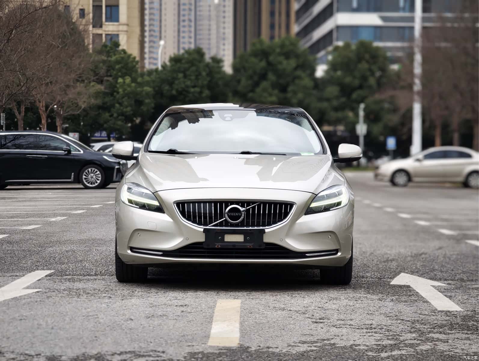 Volvo V40, 2017 1