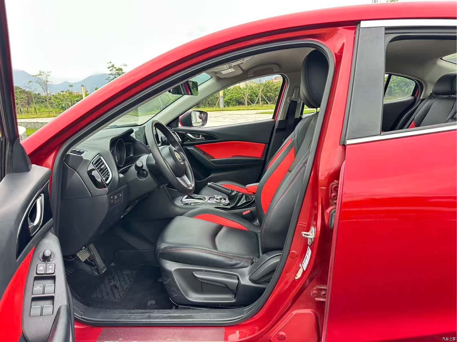 Mazda Mazda3, 2016 23