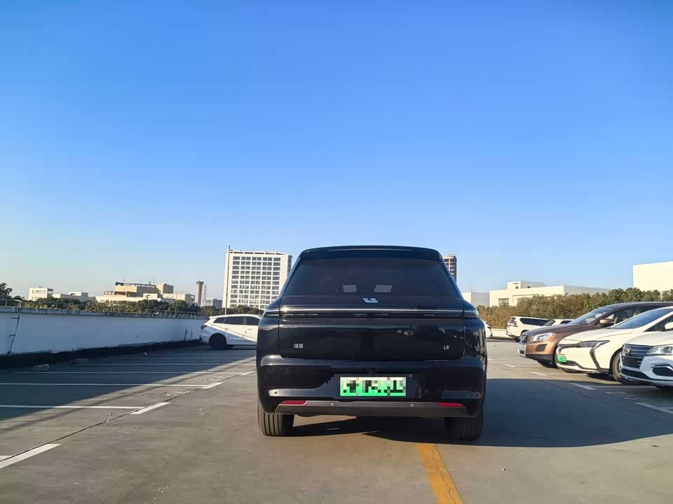 Li Auto Ideal L8