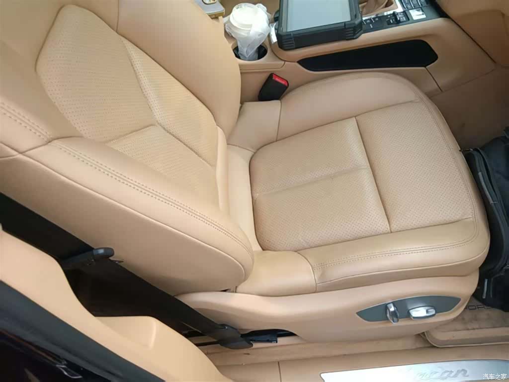 Porsche Macan, 2015 8