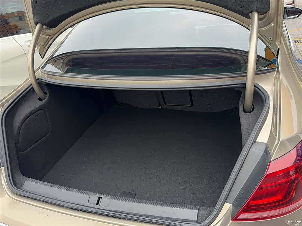 Volkswagen CC, 2016 15