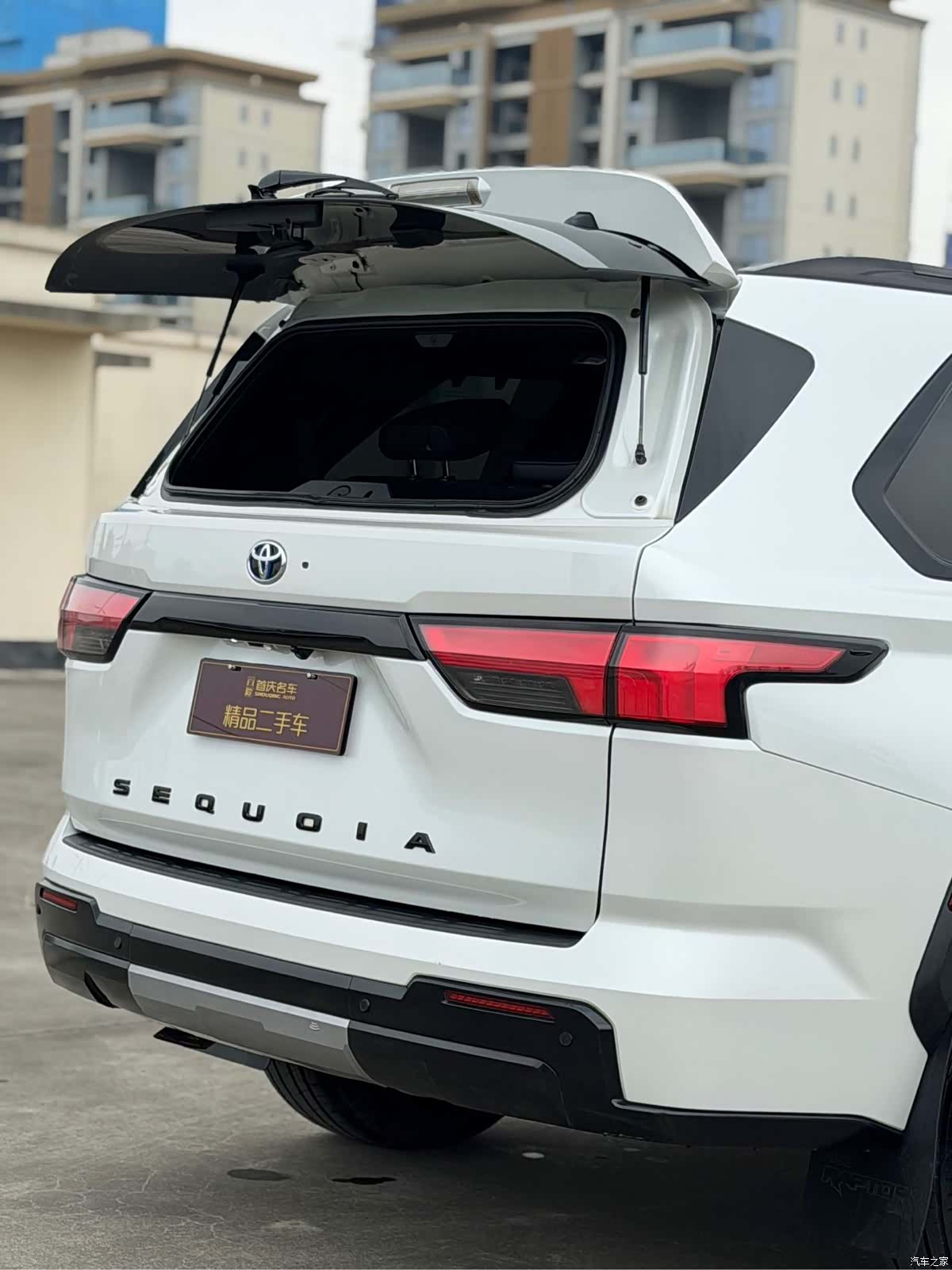 Toyota Sequoia, 2023 23