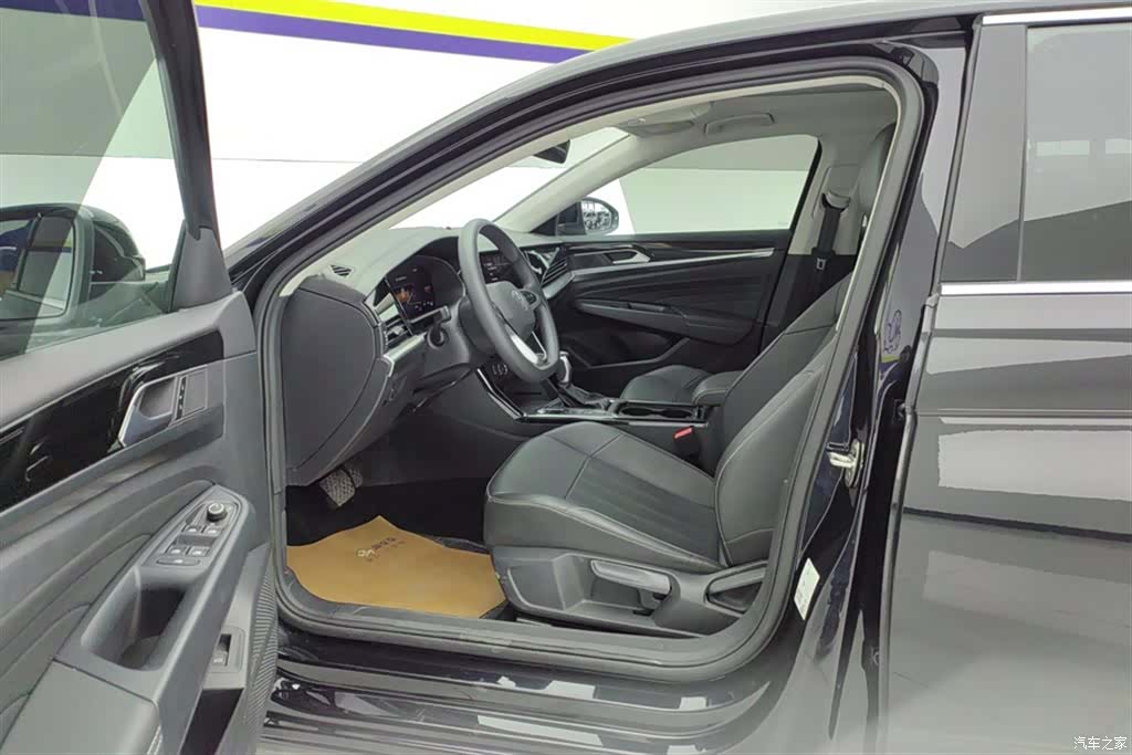 Volkswagen Passat, 2025 9