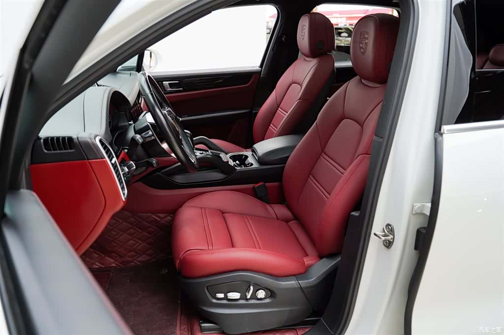 Porsche Cayenne, 2020 3