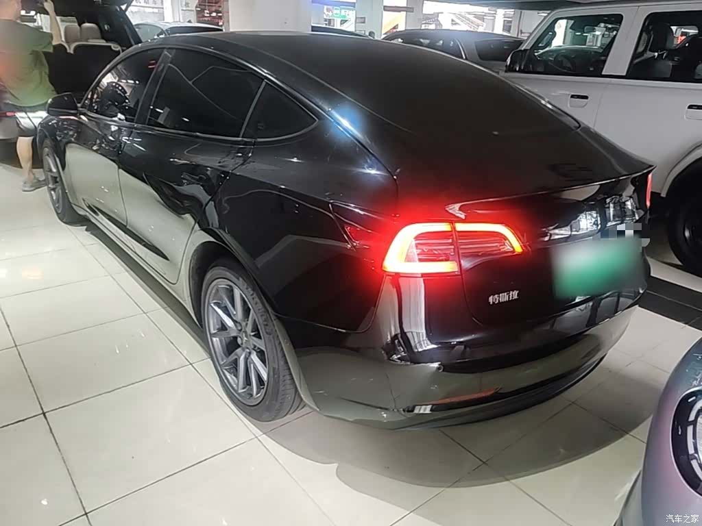 Tesla Model 3, 2023 все фото