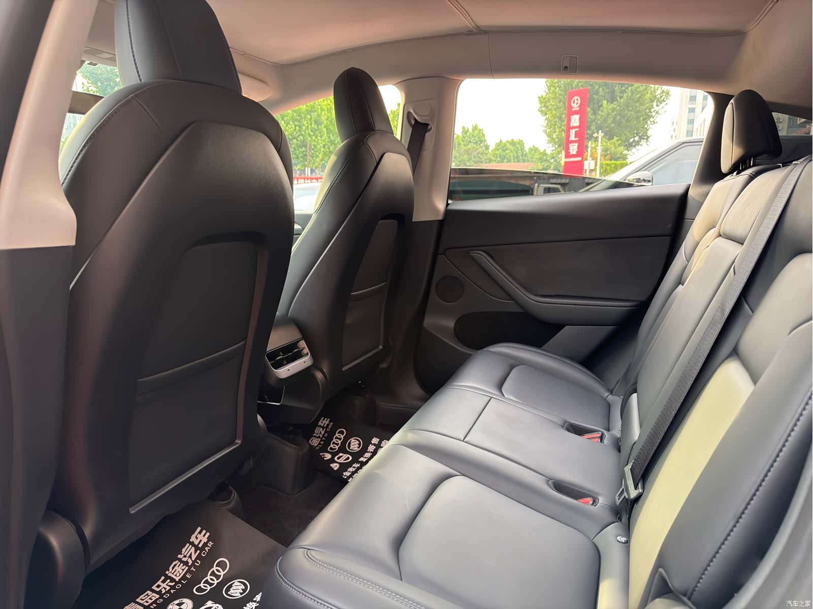 Tesla Model Y, 2022 8
