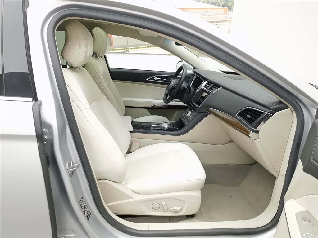 Ford Taurus, 2017 23