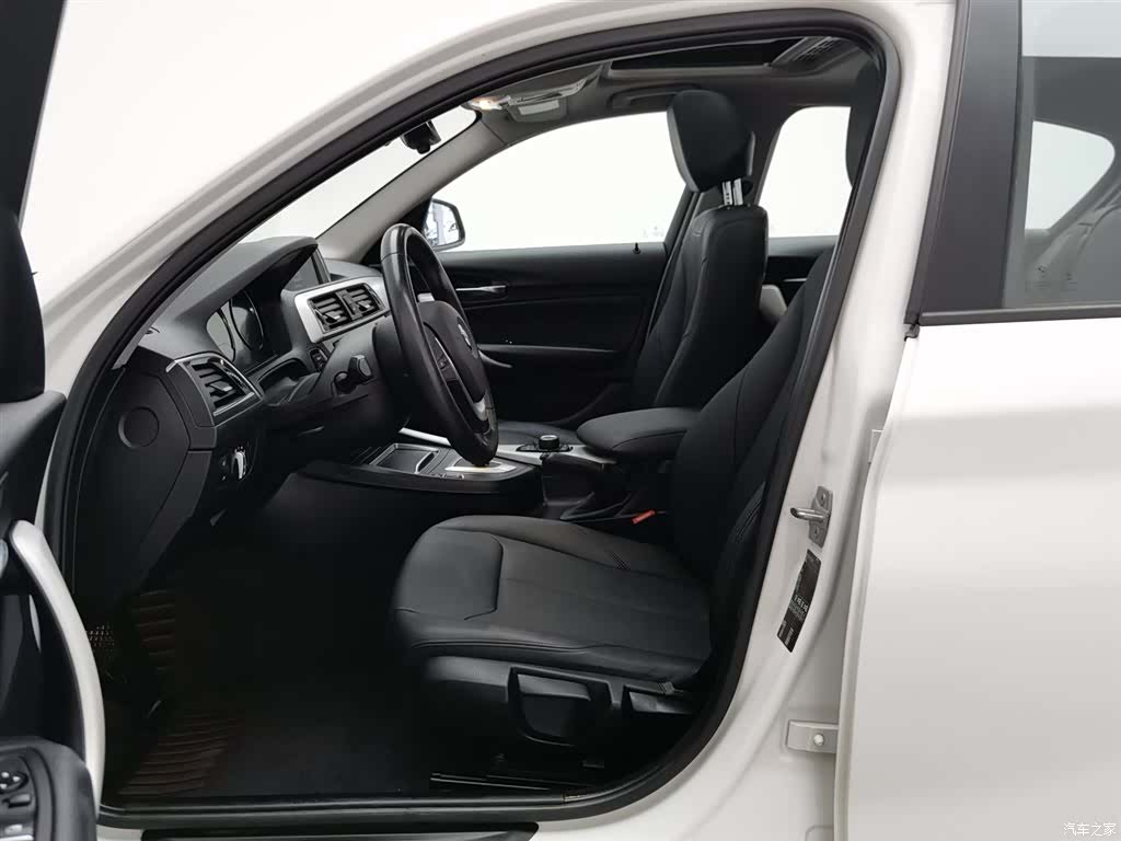 BMW 1 Series, 2019 10