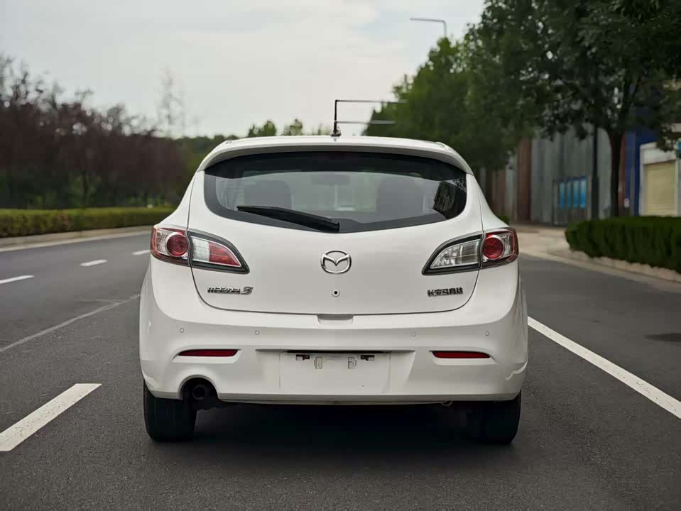 Mazda 3 star Cheng