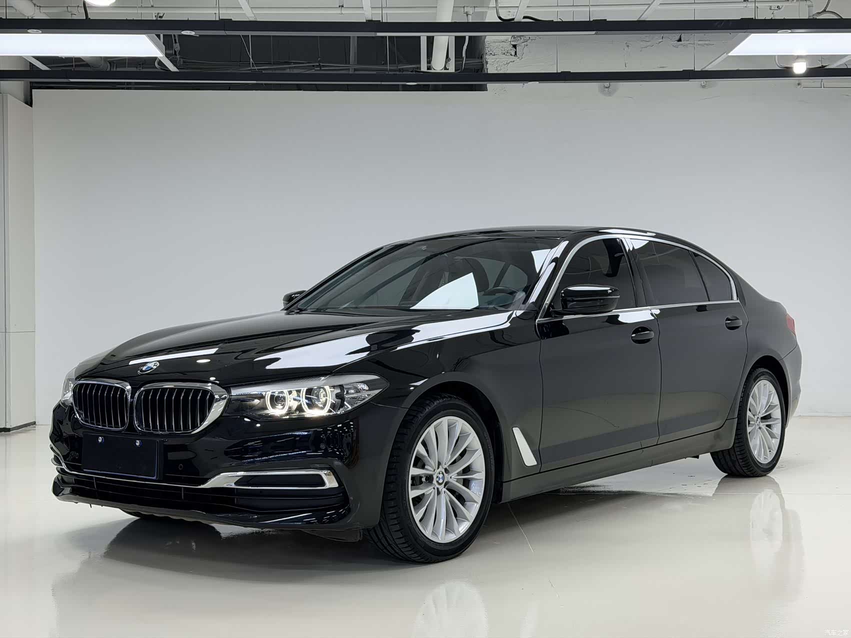 BMW 5 Series, 2019 1