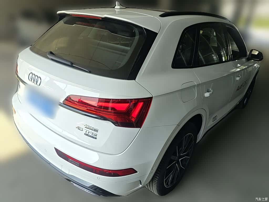 Audi Q5L, 2025 12