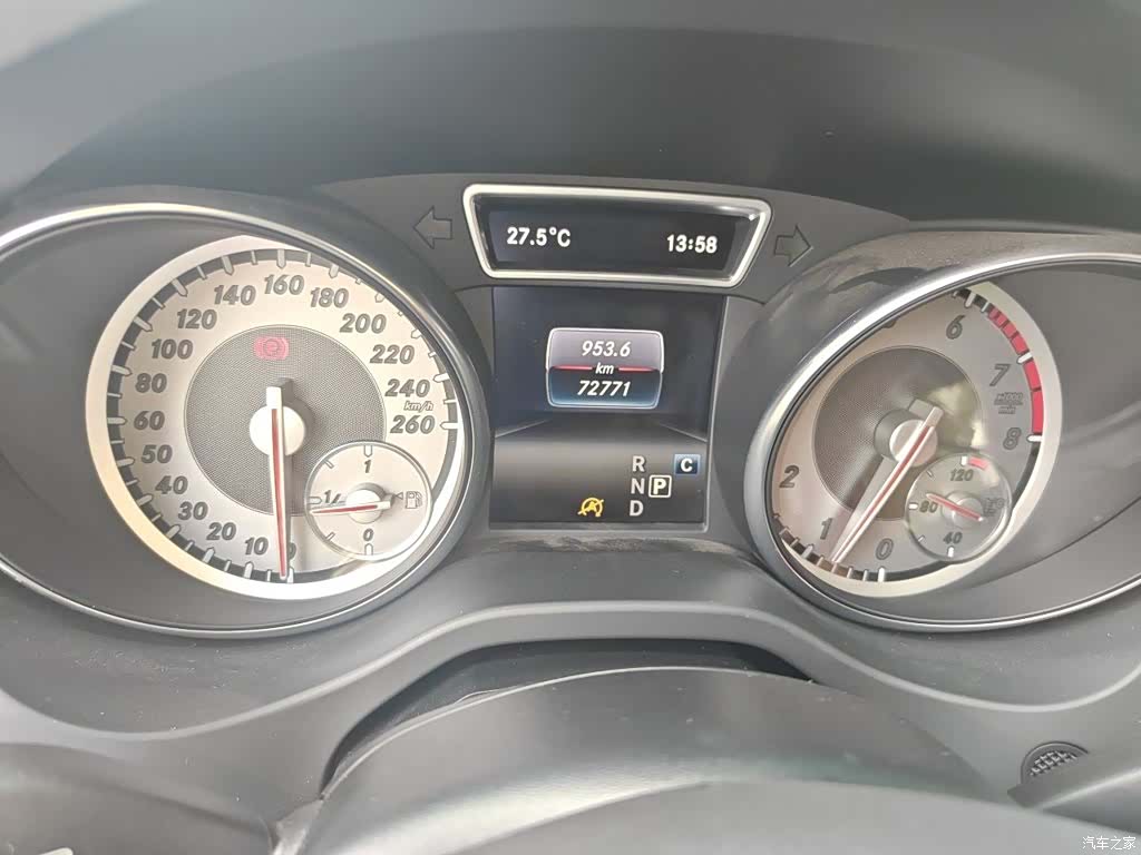 Mercedes-Benz GLA, 2017 все фото