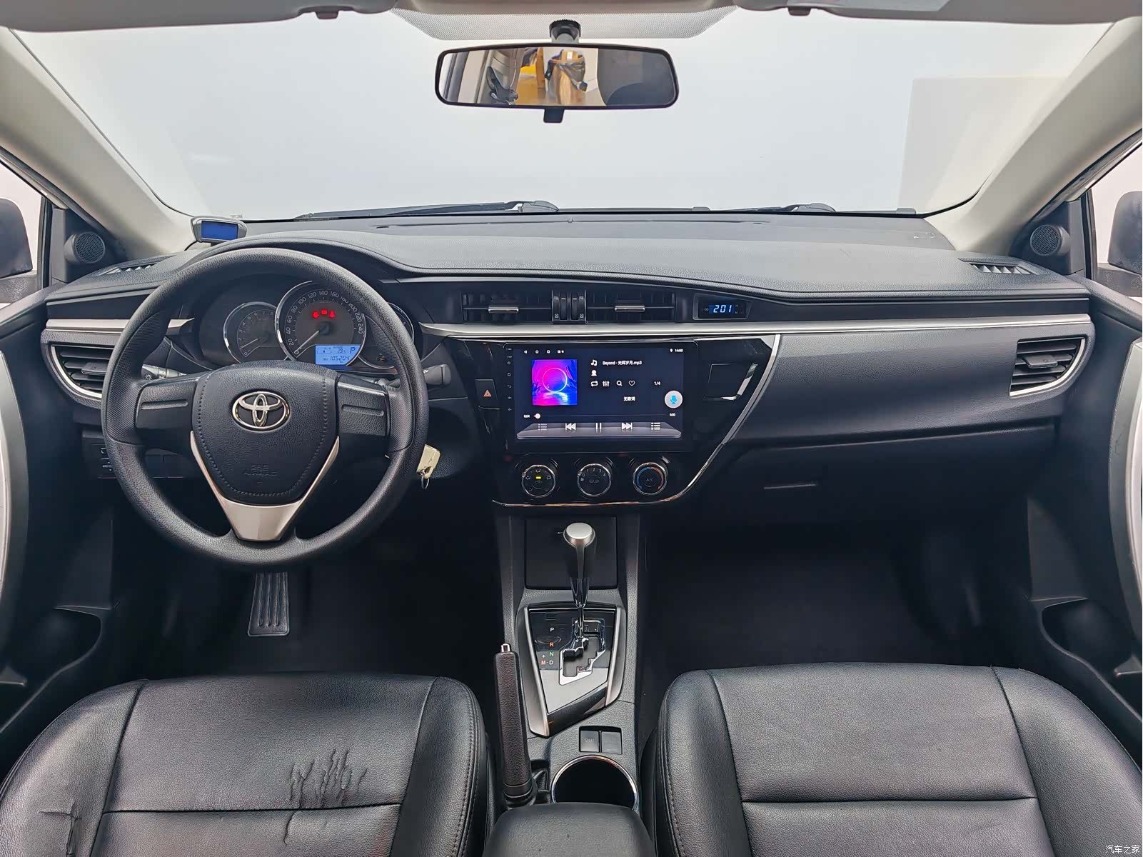 Toyota Corolla, 2015 15