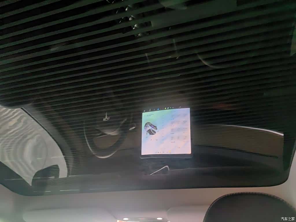 Tesla Model Y, 2022 18