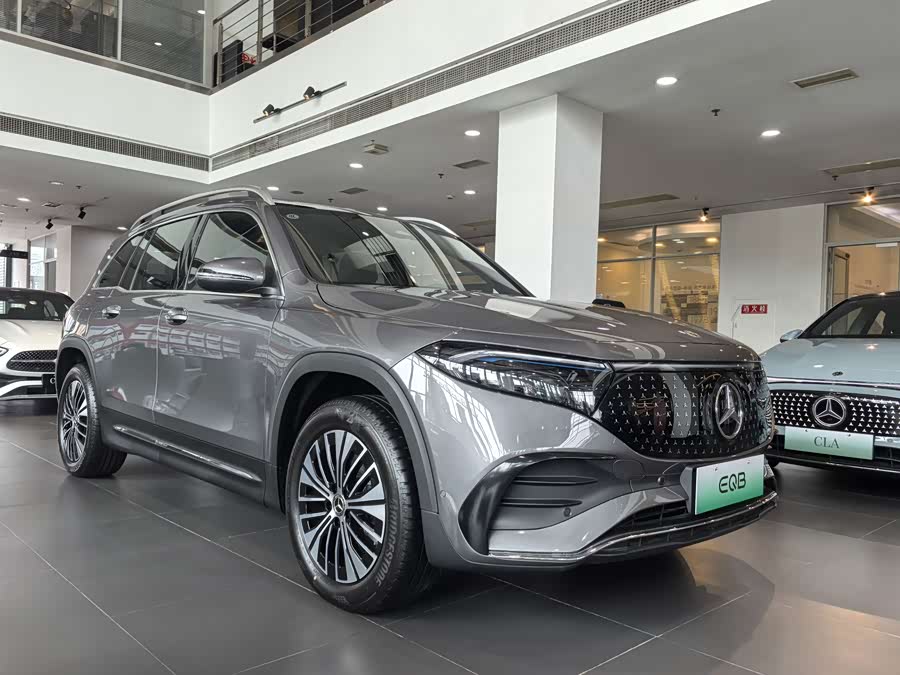 Mercedes-Benz EQB 2025, фото 3