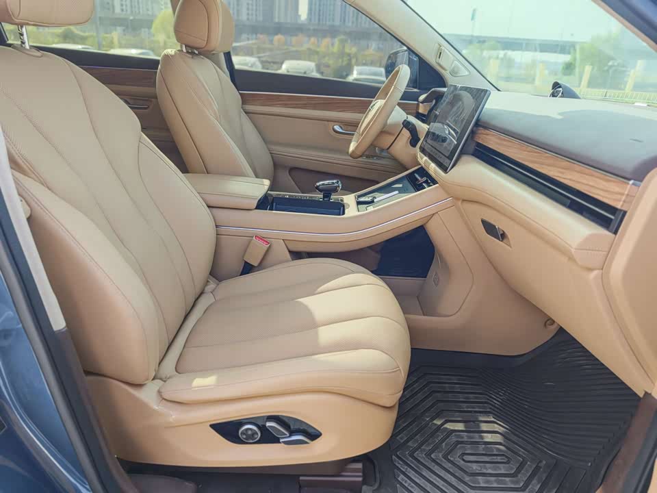 AITO Ask the world M7