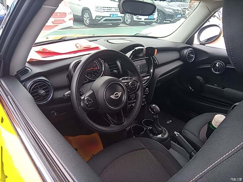 Mini ONE+, 2015 10