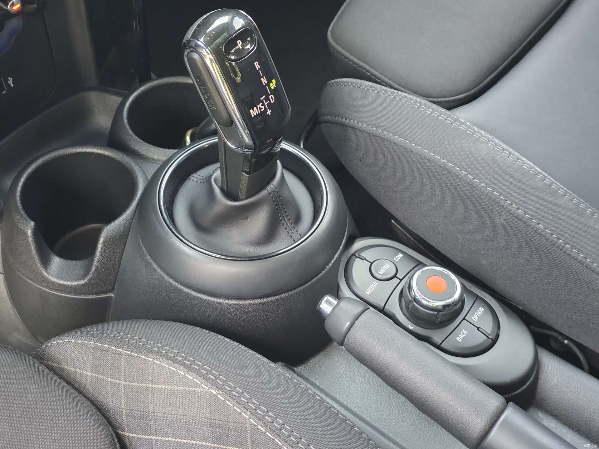 Mini Cooper, 2019 18