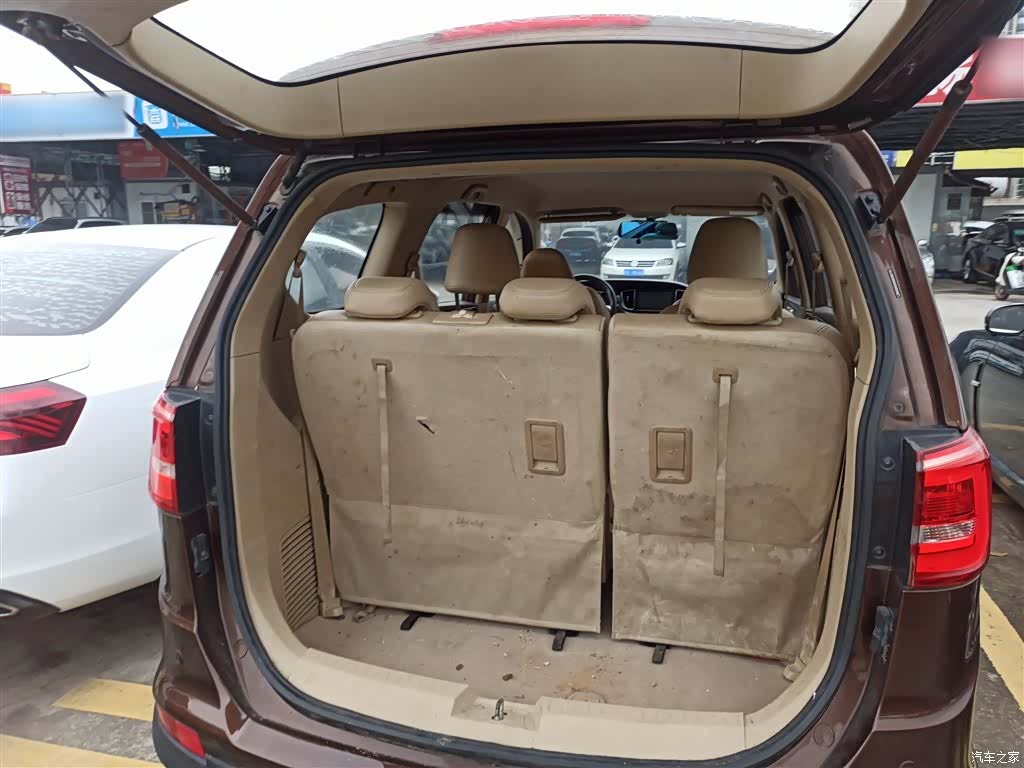 Wuling 730, 2017 19