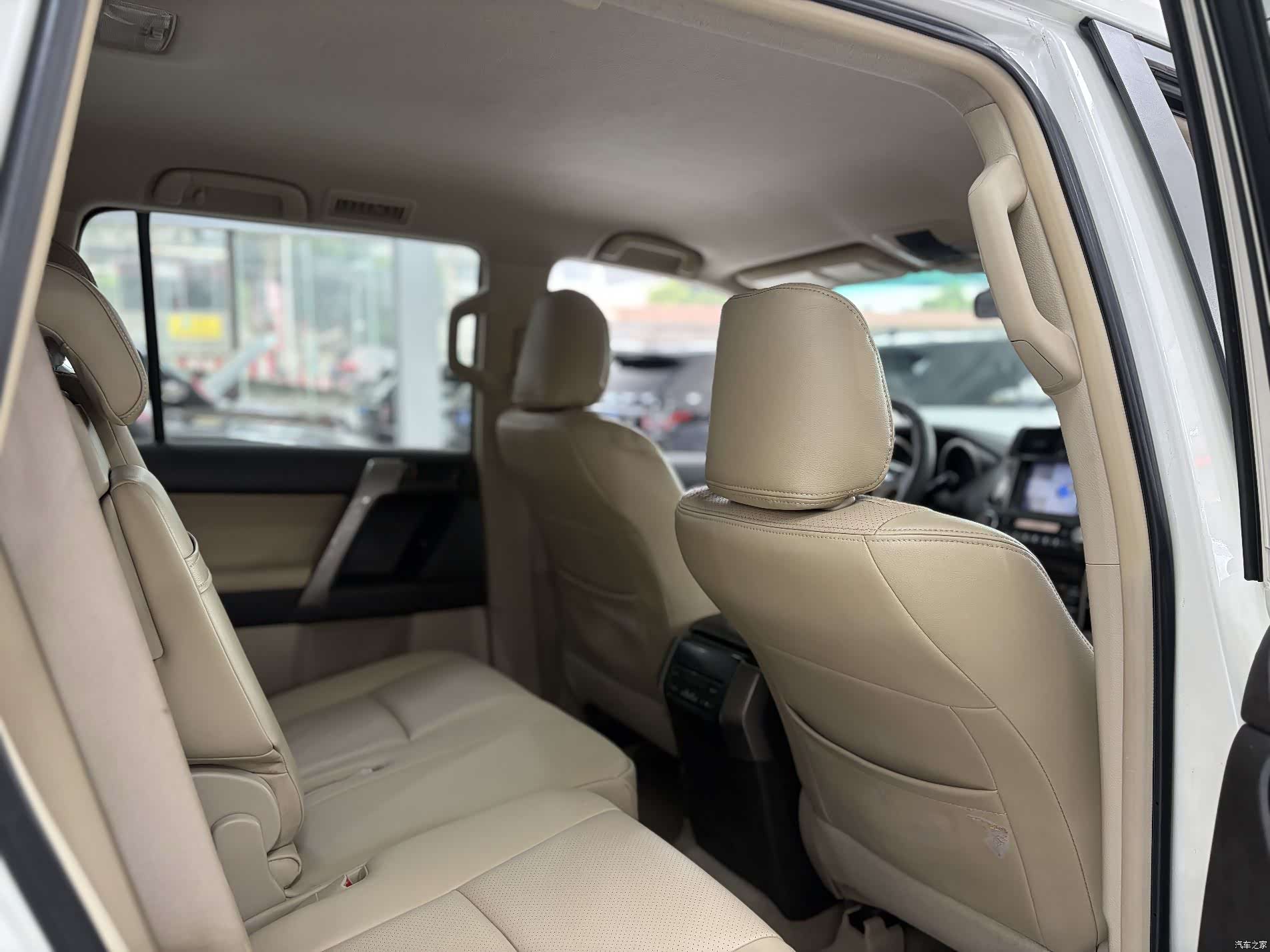 Toyota Prado, 2012 27
