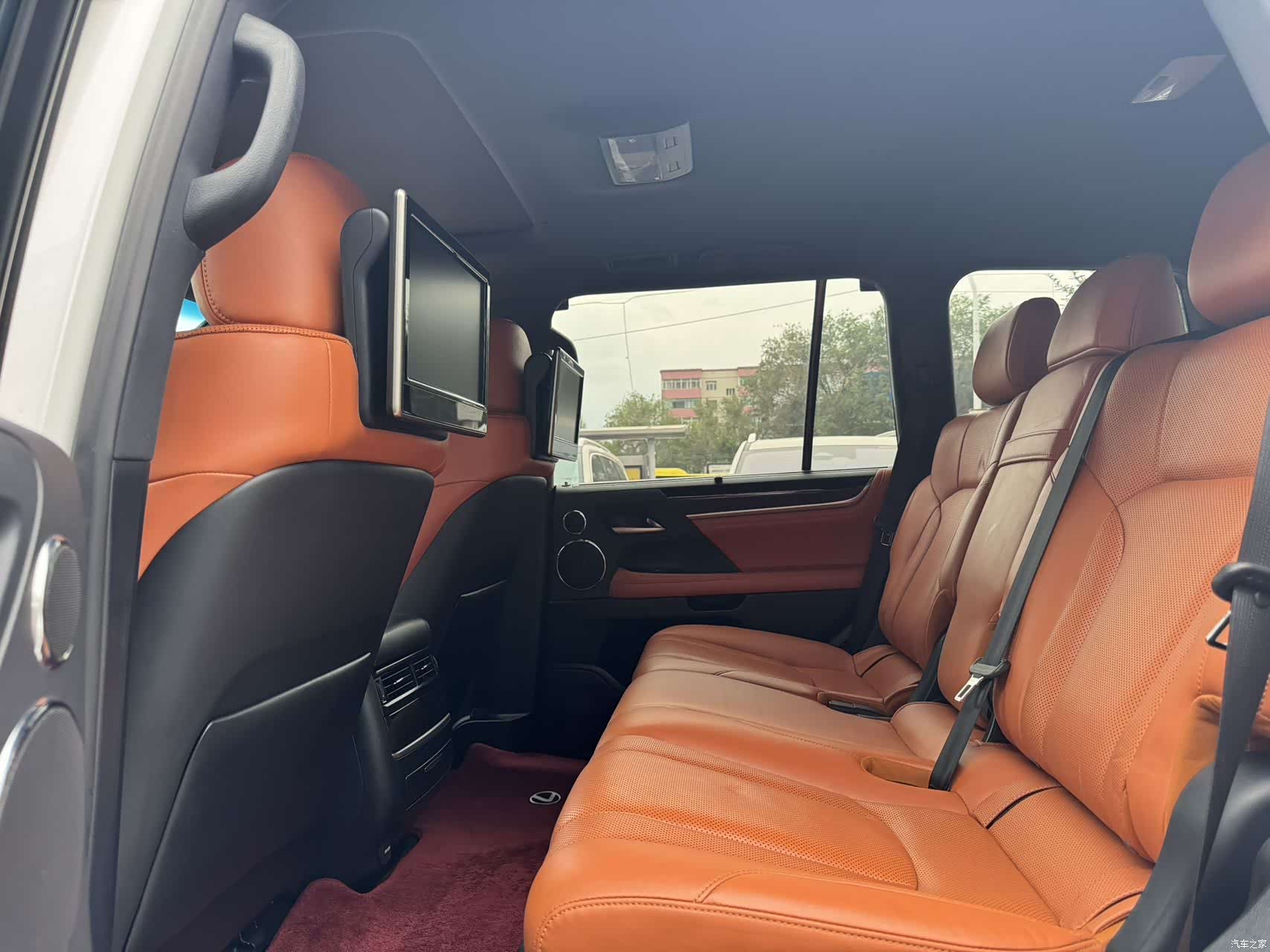 Lexus LX, 2020 11