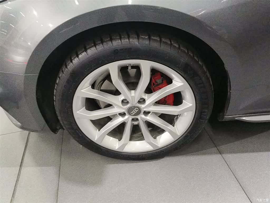 Audi A4L, 2018 25