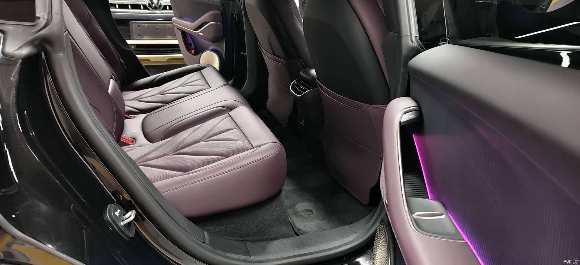 NIO ET5, 2025 11