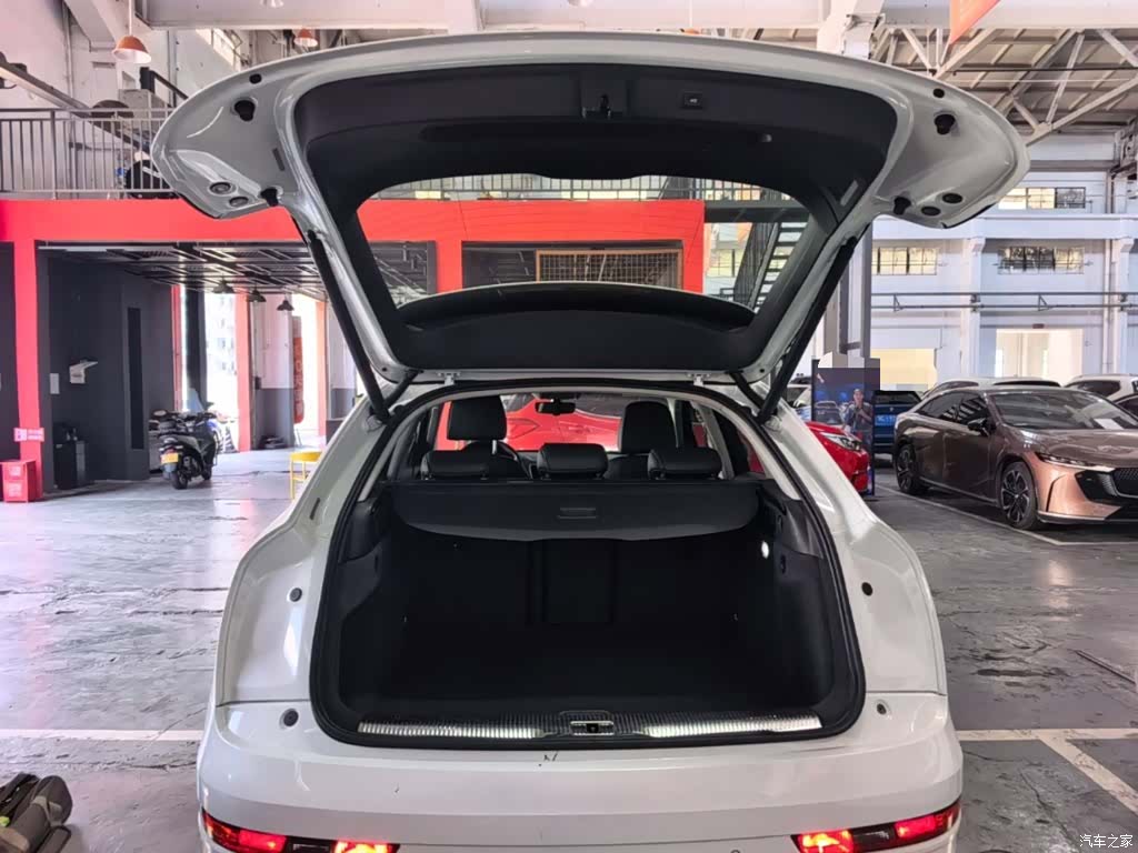 Audi Q3, 2019 19