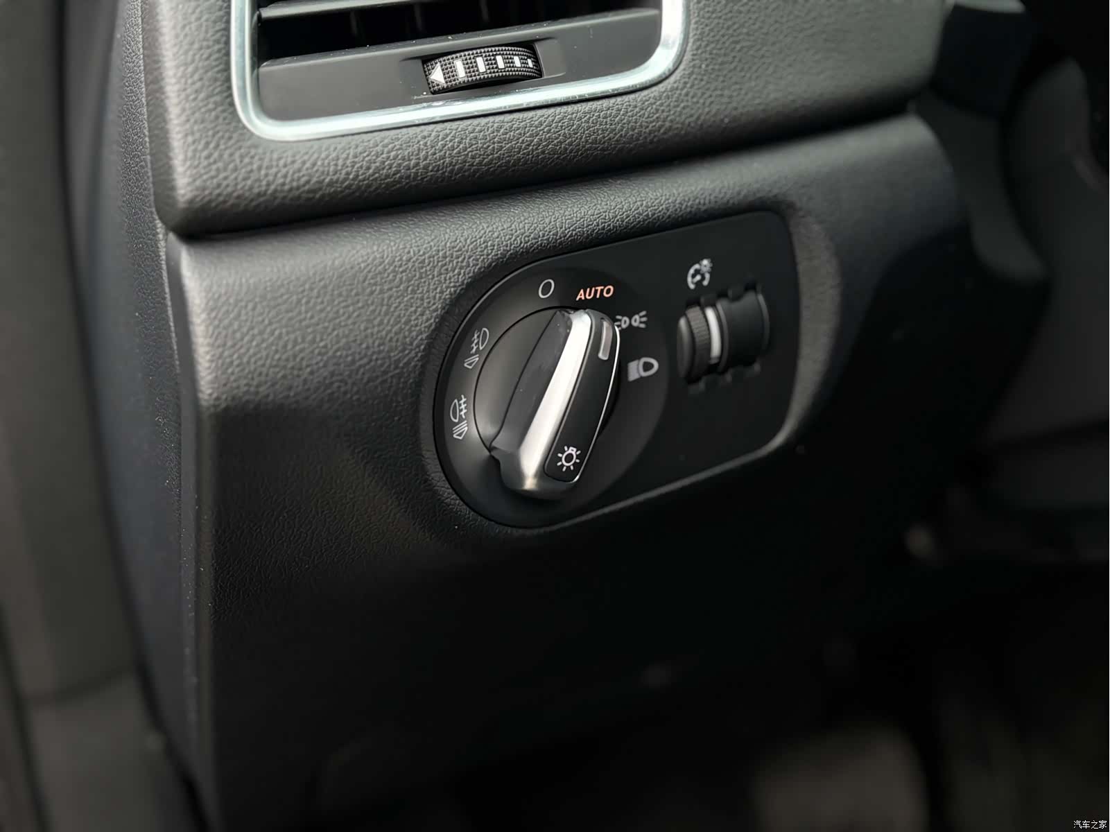 Audi Q3, 2016 15