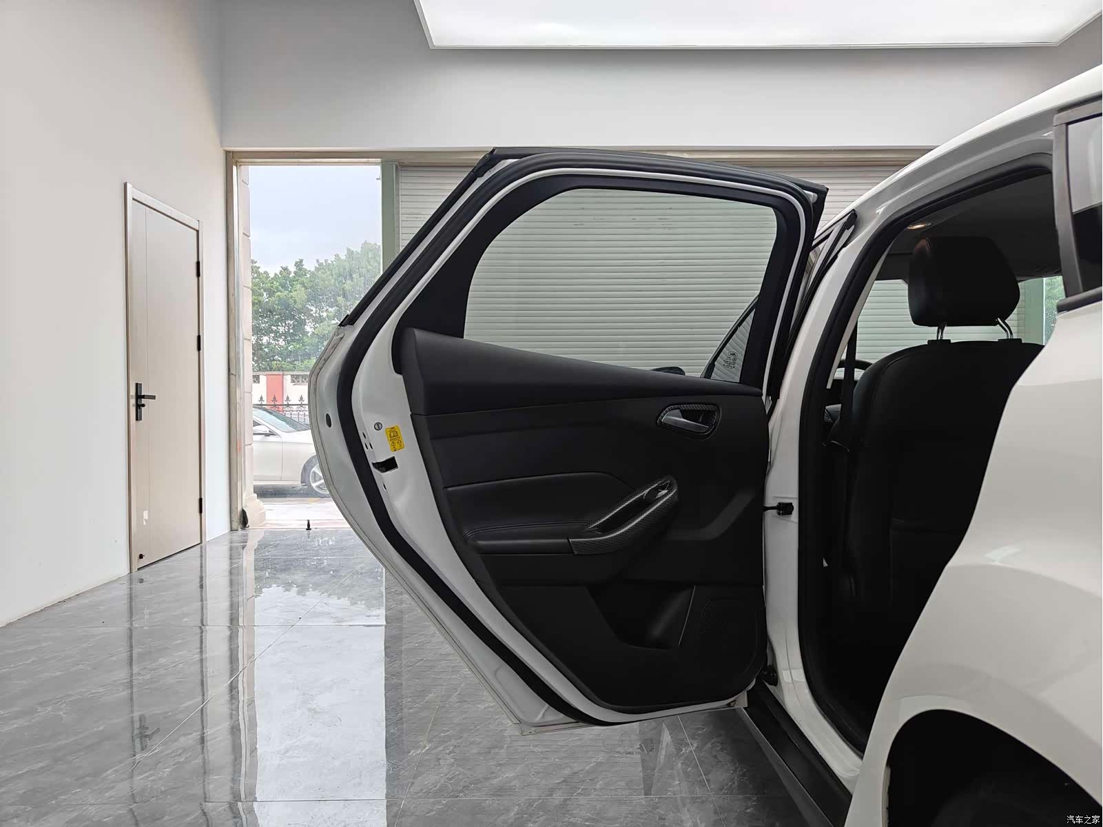 Ford Focus, 2019 10