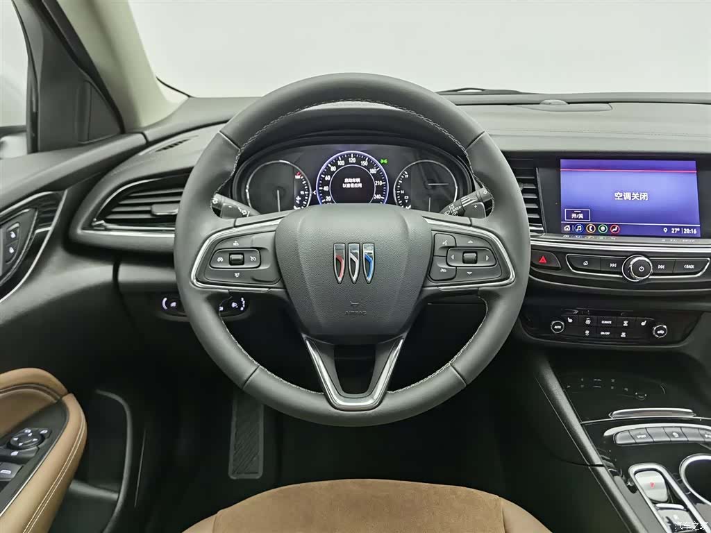 Buick Regal, 2025 11
