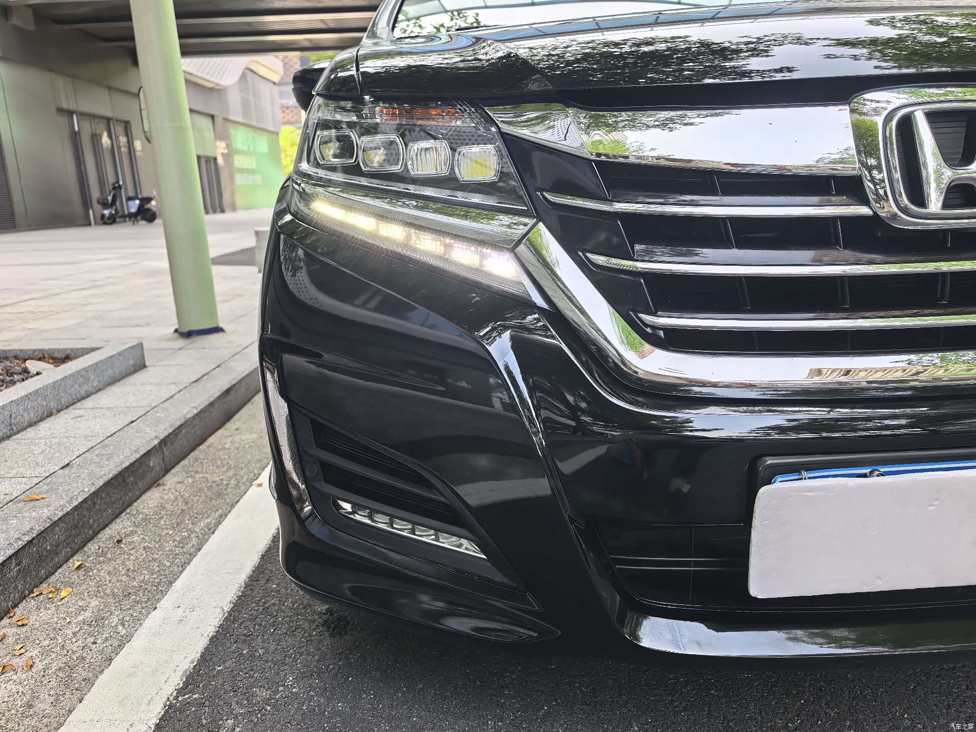 Honda Elysion, 2017 3