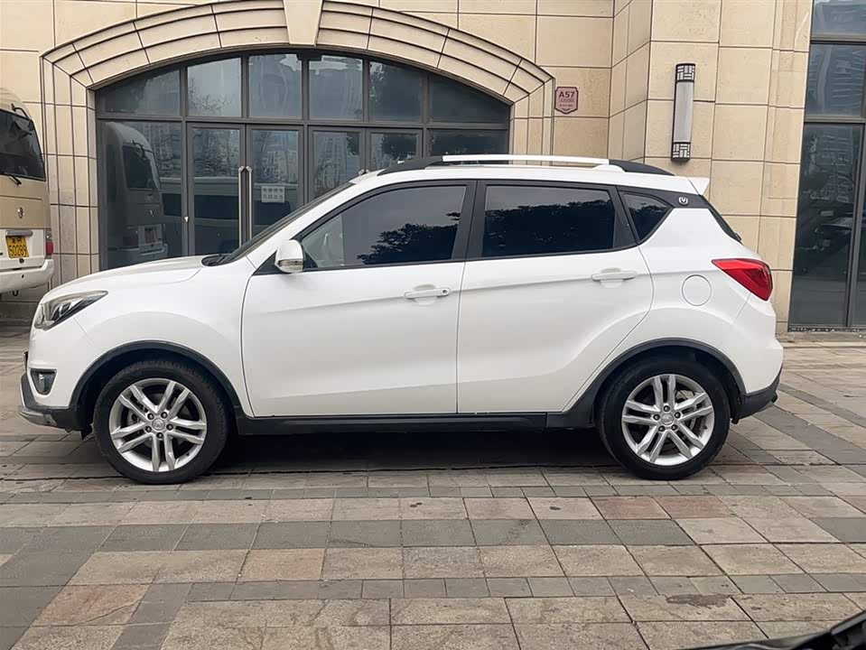 Changan CS35