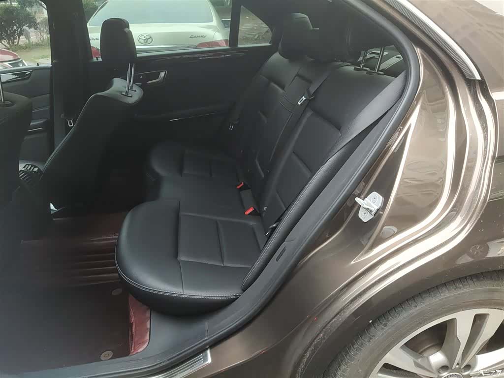 Mercedes-Benz E-Class, 2014 13