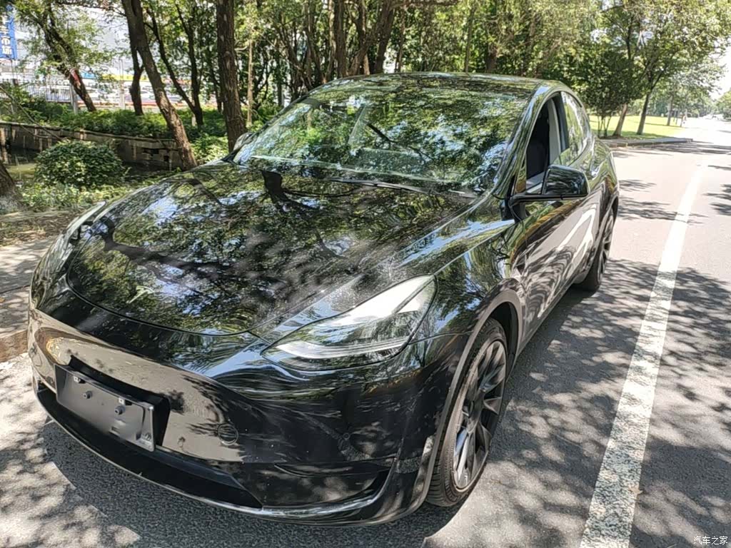 Tesla Model Y, 2022 2