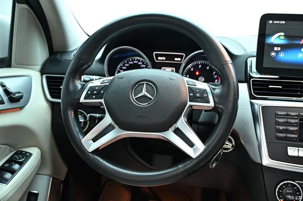 Mercedes-Benz GL-Class, 2015 18