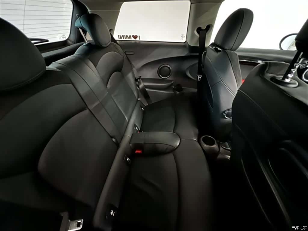 Mini Cooper, 2018 23