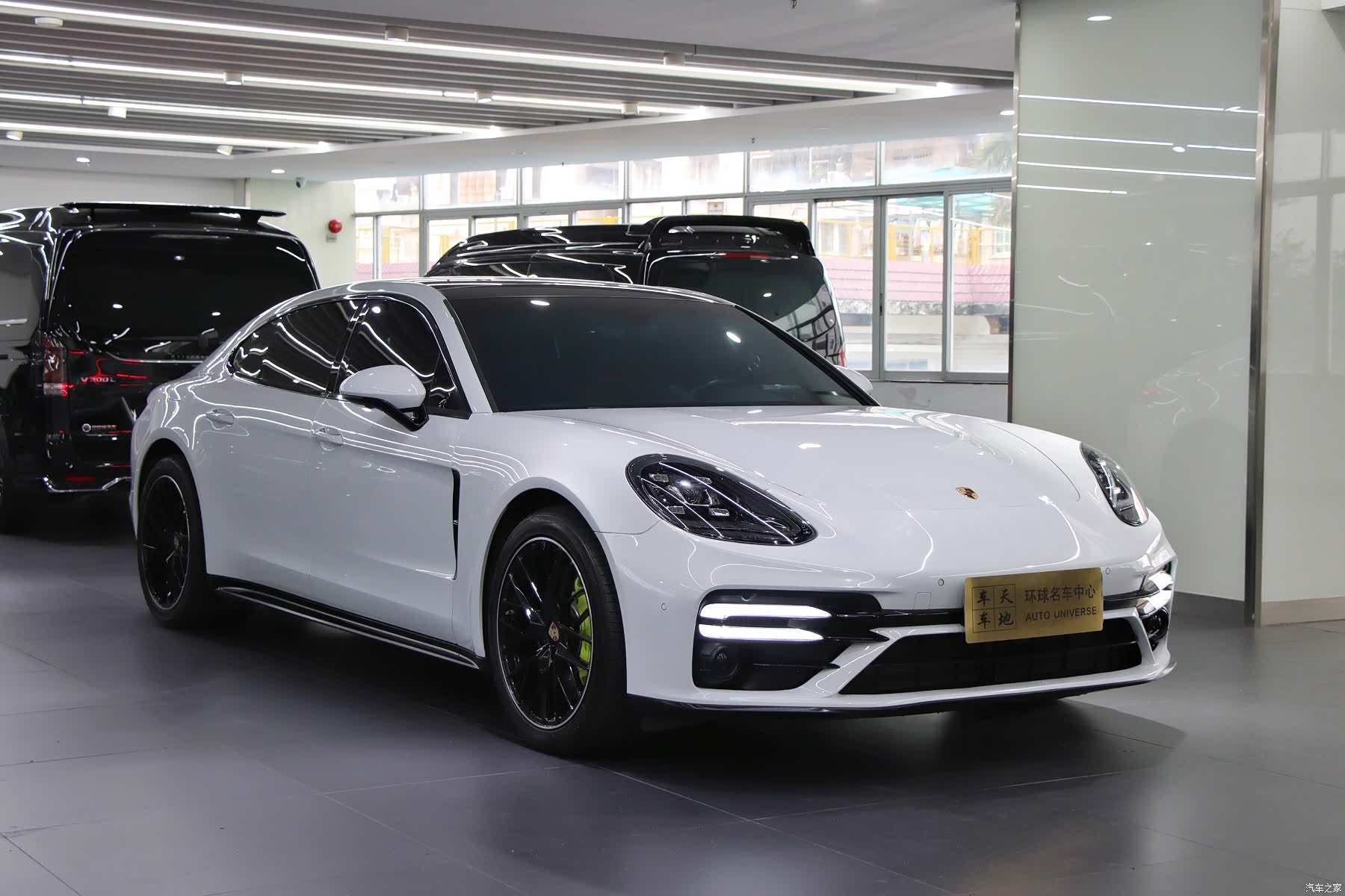 Porsche Panamera, 2018 4