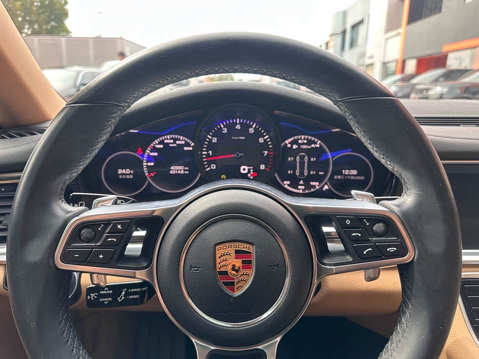 Porsche Panamera
